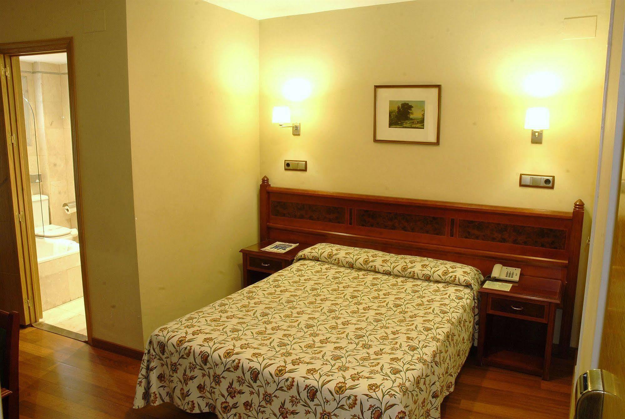Hotel Reyes Catolicos à Séville Chambre photo